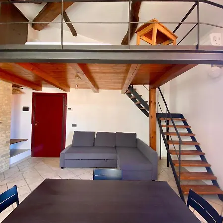 Casa Domi Con Ac Nel Centro Storico-piazza Bovio Apartment