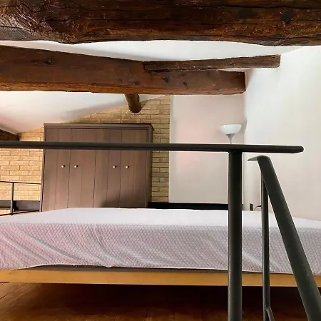 Apartment Casa Domi Con Ac Nel Centro Storico-piazza Bovio *