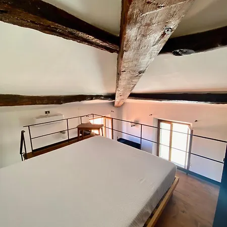 Casa Domi Con Ac Nel Centro Storico-piazza Bovio *